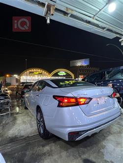 نيسان ألتيما